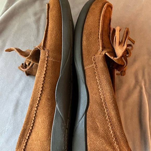 CROCS Brown Suede Loafers missing inserts - Picture 6 of 7